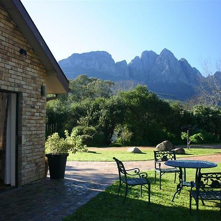 Kierie Kwaak Self Catering Villa Stellenbosch Ngoại thất bức ảnh