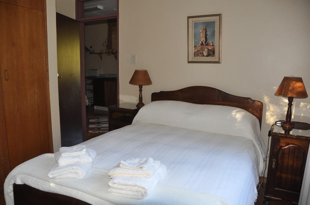 Kierie Kwaak Self Catering Villa Stellenbosch Ngoại thất bức ảnh