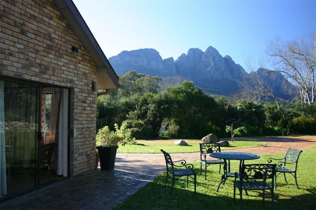 Kierie Kwaak Self Catering Villa Stellenbosch Ngoại thất bức ảnh