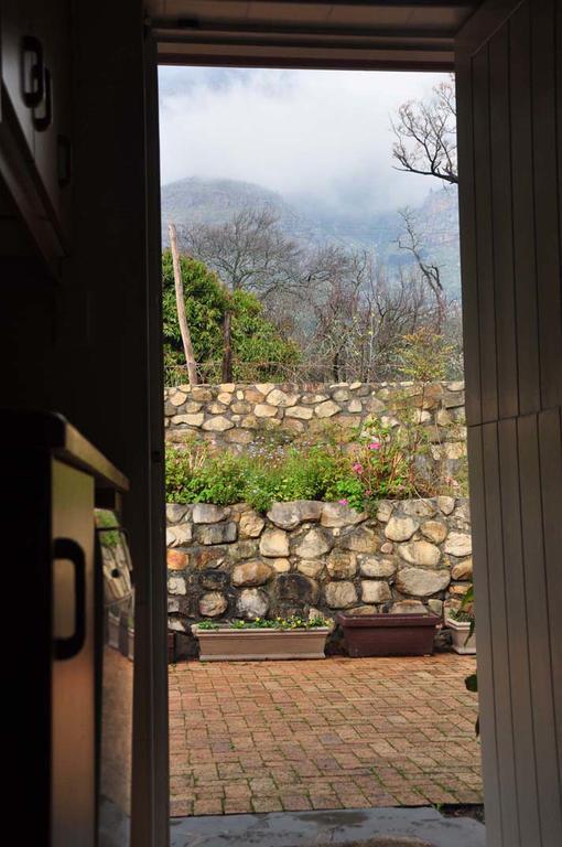Kierie Kwaak Self Catering Villa Stellenbosch Ngoại thất bức ảnh
